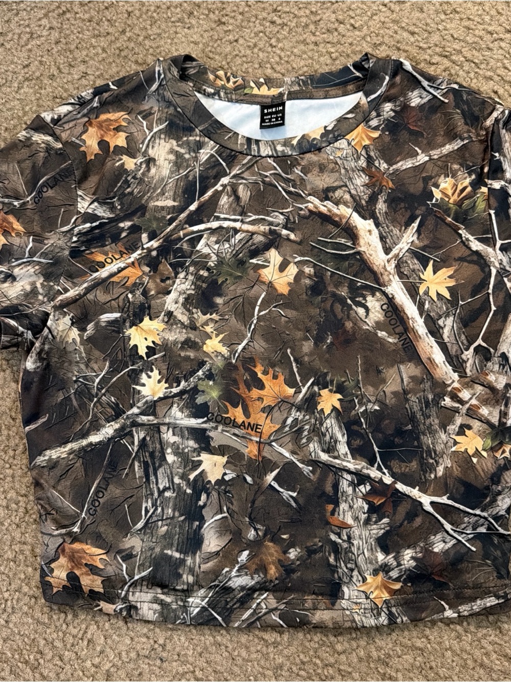 SHEIN Brown & Green Camo Leaf Crop Tee